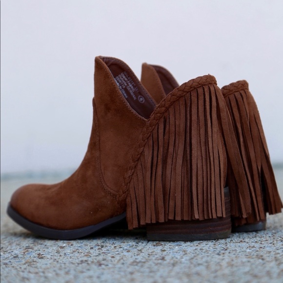 Buckle Shoes - Whiskey Tan Boho Chic Fringe Back Ankle Booties